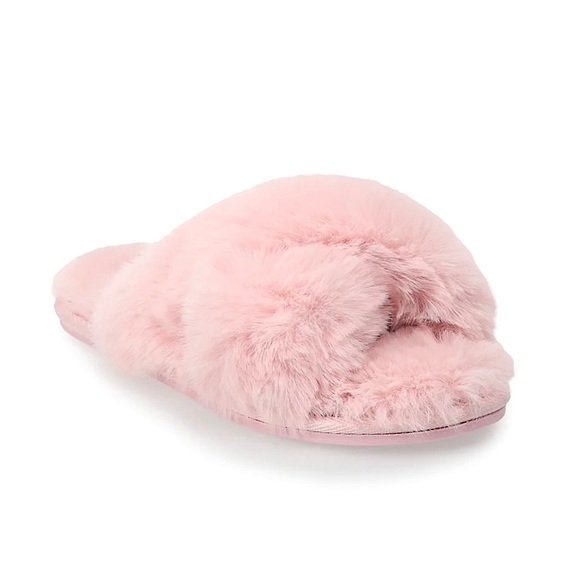 LC Lauren Conrad Shoes - ❌SOLD❌ Lauren Conrad Pink Crossover Faux Fur Slipper Fuzzy Soft CrissCross M 7-8